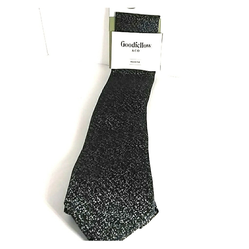Men's necktie